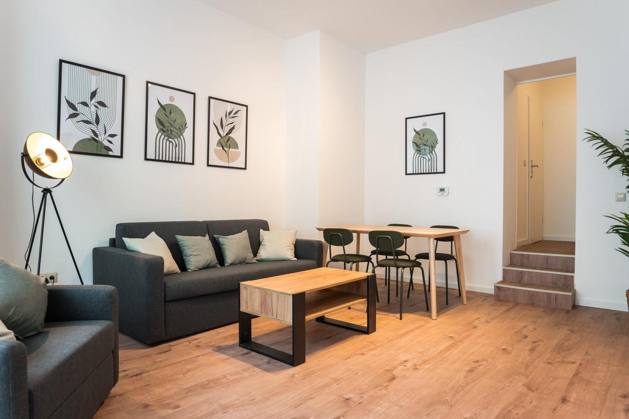 Spacious 1-Bedroom Apartment In Kreuzberg Berlim Exterior foto